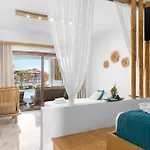 Alia Beachfront And Hotel