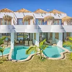 Alia Beachfront And Hotel Haraki