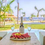 Alia Beachfront And Hotel 5*