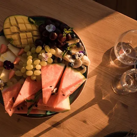 Alia Beachfront And 5*