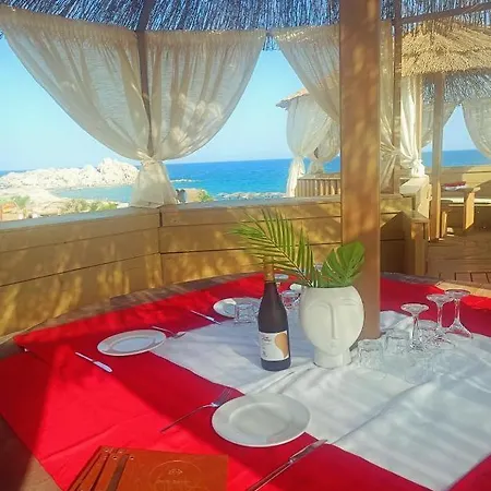 Hotel Alia Beachfront And 5*