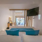 호텔 Alia Beachfront And 5*