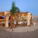 Alia Beachfront And 5*