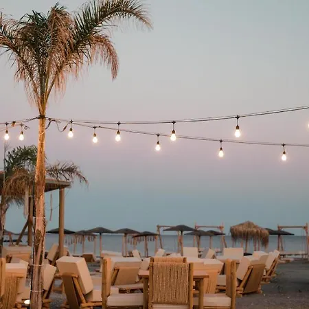 Alia Beachfront And Hotel Haraki
