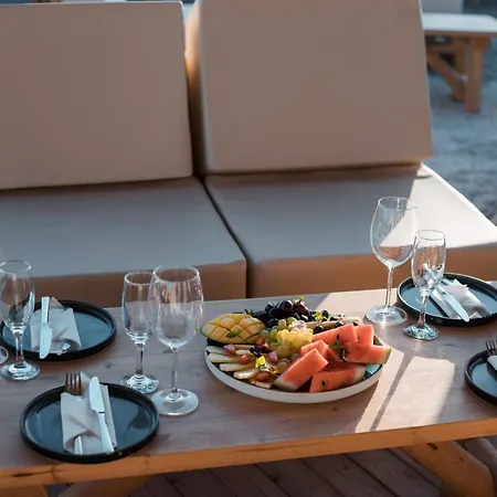 Alia Beachfront And 5*