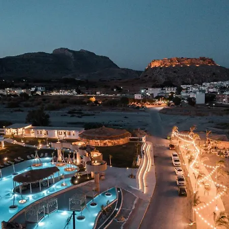 Alia Beachfront And Hotel Haraki