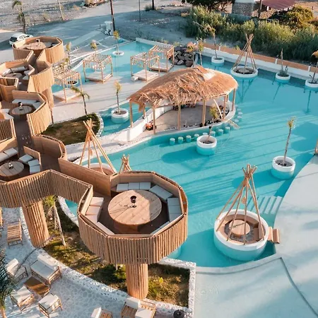 Hotel Alia Beachfront And