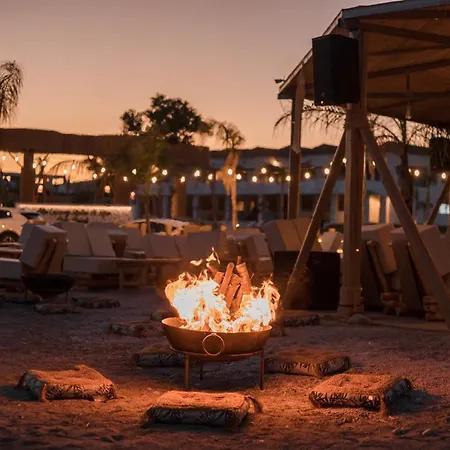Hotel Alia Beachfront And Haraki