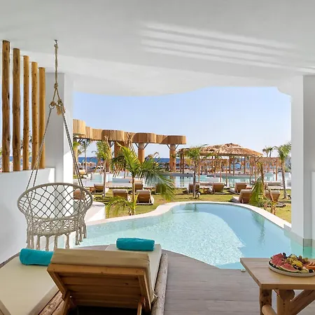 Alia Beachfront And Haraki