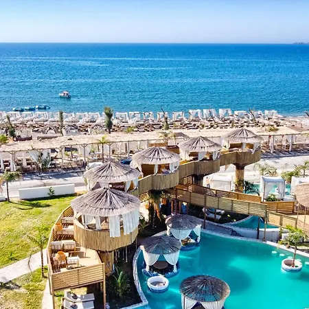 Alia Beachfront And Haraki