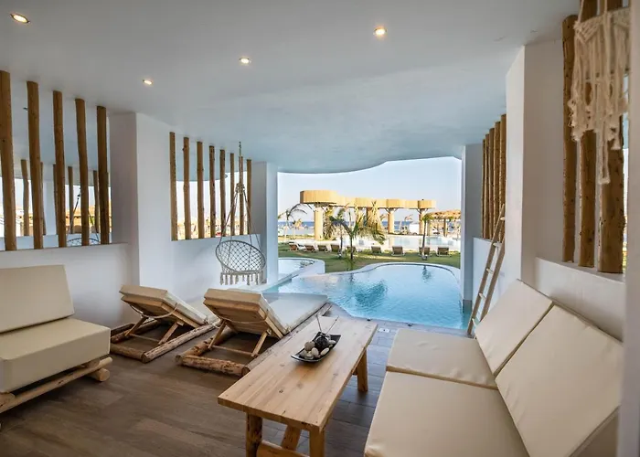 Alia Beachfront And Haraki