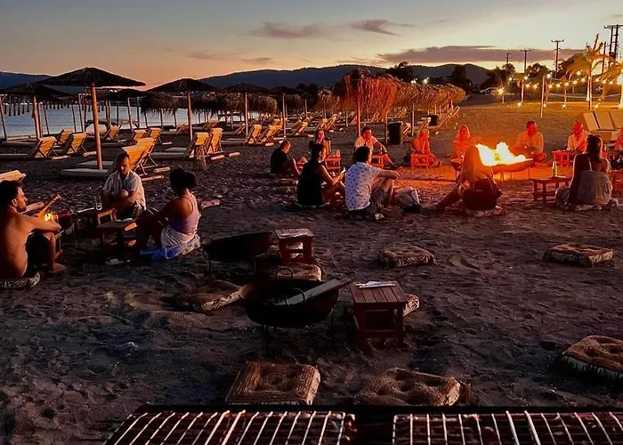 Alia Beachfront And Hotel Haraki