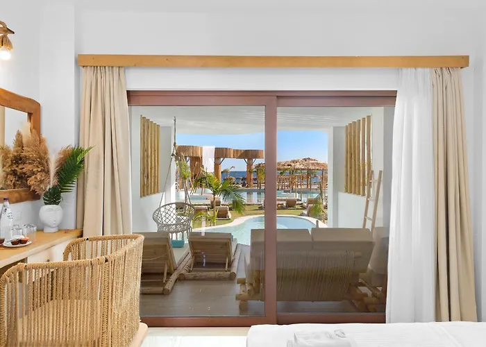 Alia Beachfront And Haraki