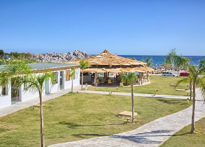 Alia Beachfront And ハラキ