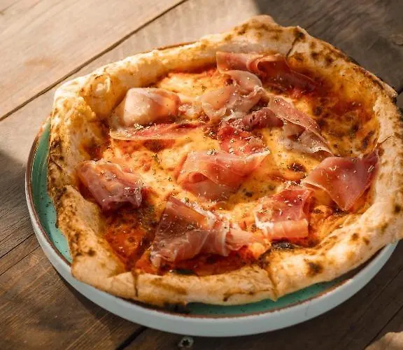 Alia Beachfront And 5*