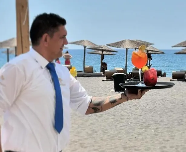 ホテル Alia Beachfront And