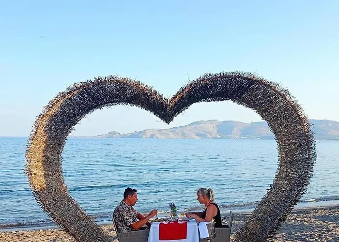 Alia Beachfront And ホテル 5*