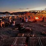 Alia Beachfront And Szálloda Haráki