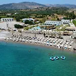 Szálloda Alia Beachfront And Haráki