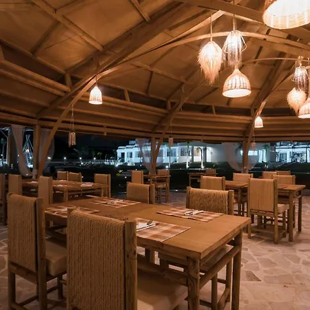 Alia Beachfront And Hotel Haraki
