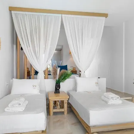 Alia Beachfront And Hotel 5*
