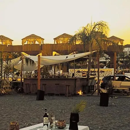 Hotel Alia Beachfront And 5*