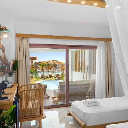 Alia Beachfront And Hotel Charaki