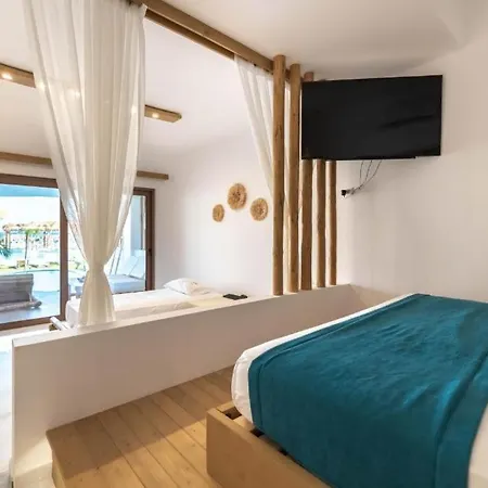 Alia Beachfront And Hotel Haraki