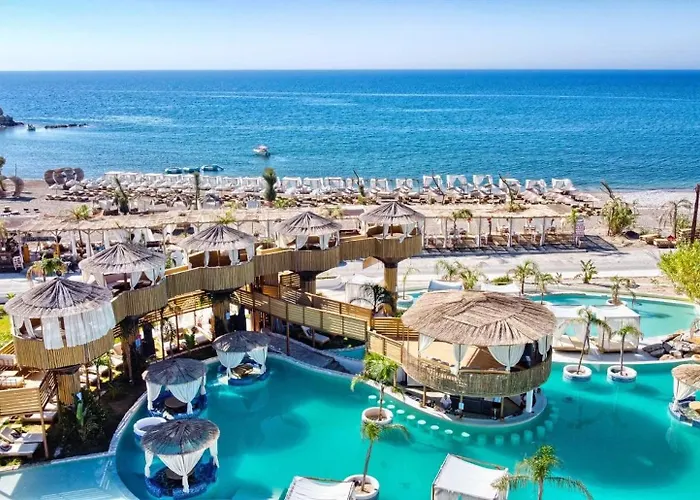 Alia Beachfront And האראקי